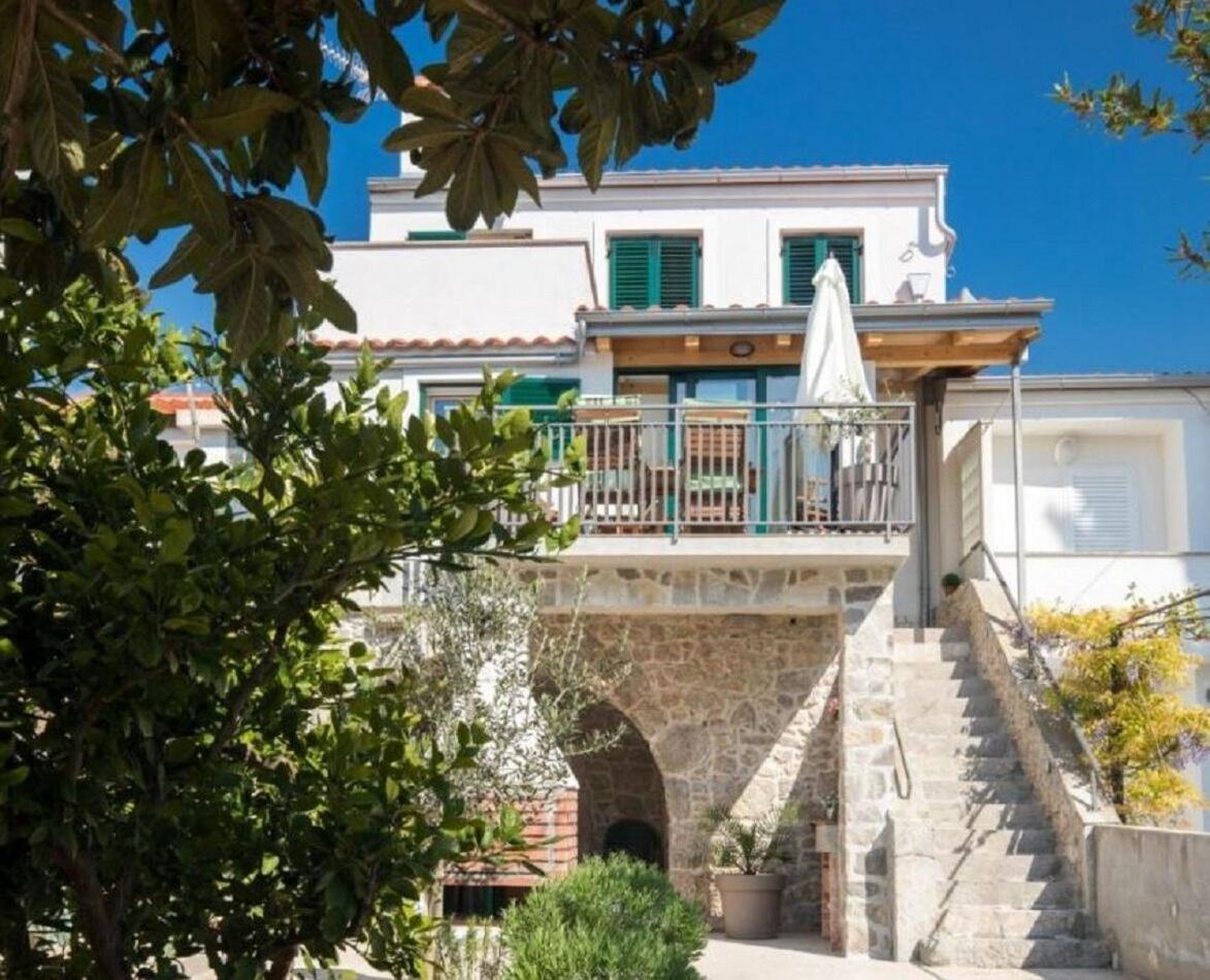 Holiday Home Mari - Modern Holiday House Close To Sea Punat Dış mekan fotoğraf